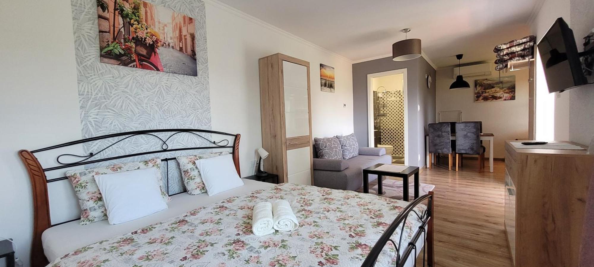 A Bringas Apartman Balatonfured Exterior photo