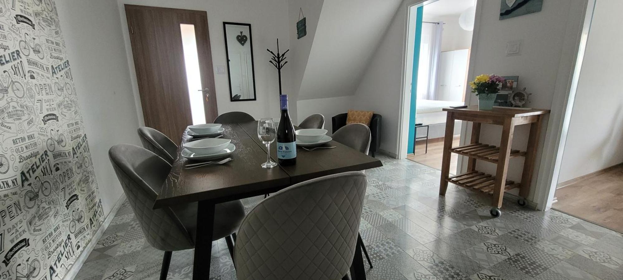 A Bringas Apartman Balatonfured Exterior photo